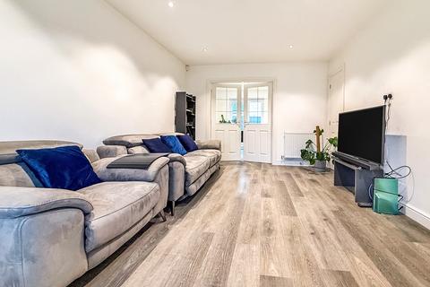 undefined, Crocus Close, Loughborough LE11