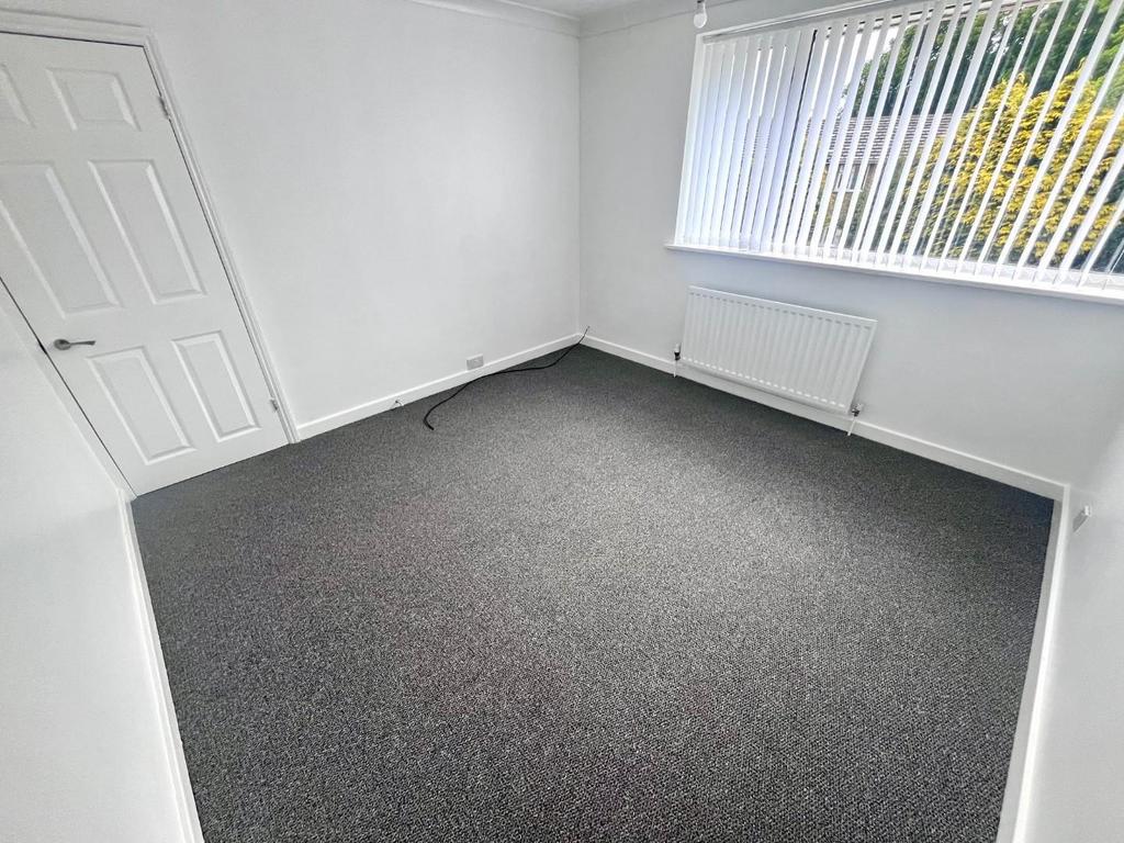 BEDROOM 1.1.jpg