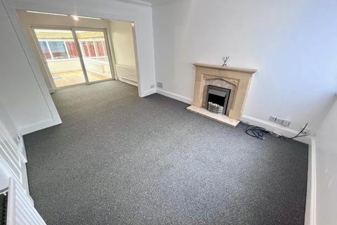 3 bedroom semi-detached house to rent, Northway, Sedgley