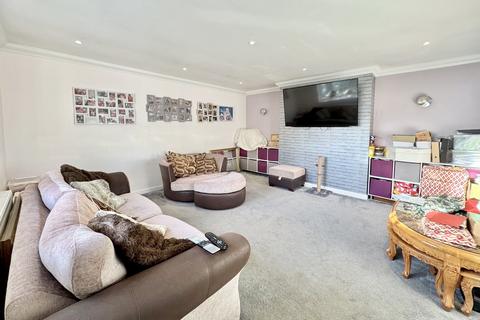 undefined, Tytherley Green, Bournemouth, BH8