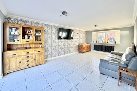 undefined, Tytherley Green, Bournemouth, BH8
