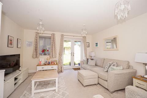 2 bedroom semi-detached house for sale, Faraday Drive, Hastings