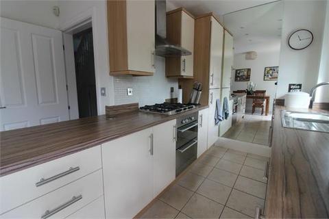 3 bedroom house to rent, Garfield Close, Market Harborough