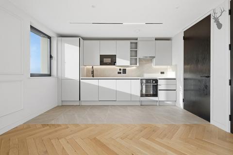 1 bedroom penthouse for sale, Fulbourne Road, Walthamstow