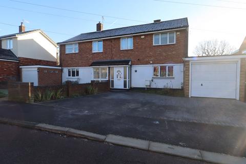 3 bedroom property to rent, Alldicks Road, Hemel Hempstead, HP3