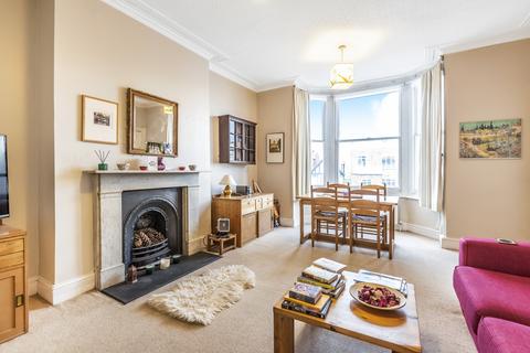 2 bedroom property to rent, Primrose Gardens, Belsize Park, London, NW3