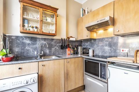 2 bedroom property to rent, Primrose Gardens, Belsize Park, London, NW3