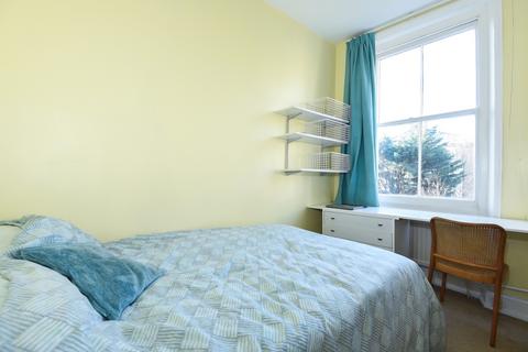 2 bedroom property to rent, Primrose Gardens, Belsize Park, London, NW3