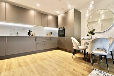 2 bedroom apartment to rent, Liberty Court, Dartford DA2