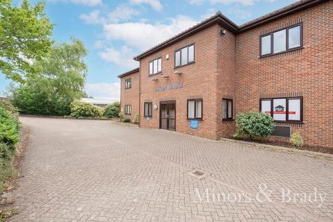 Office to rent - Hellesdon Park Road, Norwich