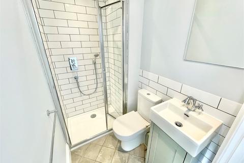 2 bedroom apartment to rent, Slough Road, Datchet SL3