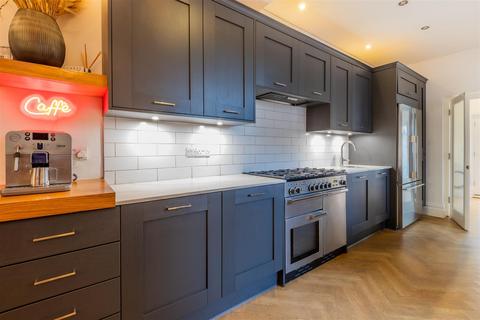 6 bedroom house for sale, Cathedral Road, Cardiff CF11