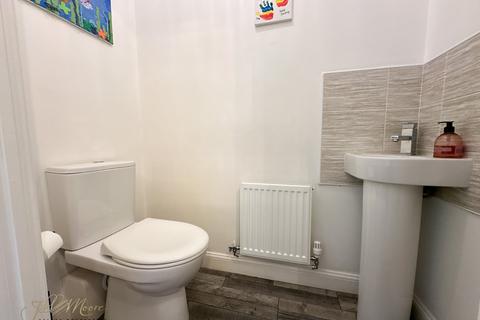 4 bedroom terraced house for sale, Capesthorne Road, Washington NE38
