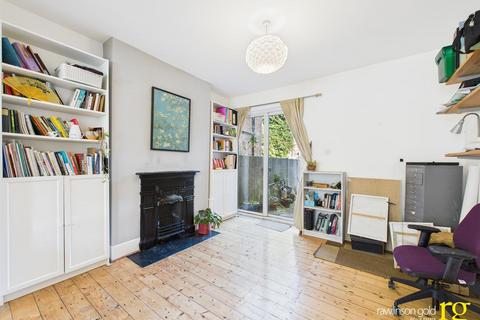 4 bedroom terraced house for sale, Rosslyn Crescent, Harrow