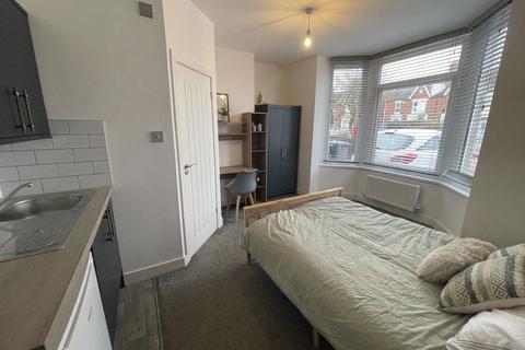 undefined, Room 6, 6 Garton End Road