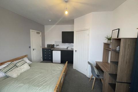 undefined, Room 6, 6 Garton End Road