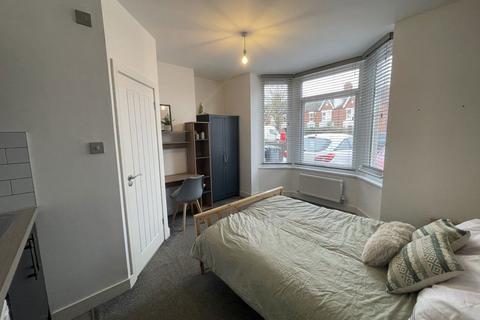 undefined, Room 6, 6 Garton End Road