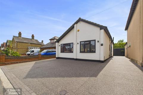 3 bedroom bungalow for sale, Holloway Road, Heybridge,