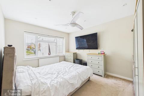 3 bedroom bungalow for sale, Holloway Road, Heybridge,