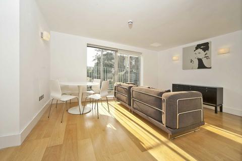 2 bedroom flat to rent, Harwood Road, Fulham SW6