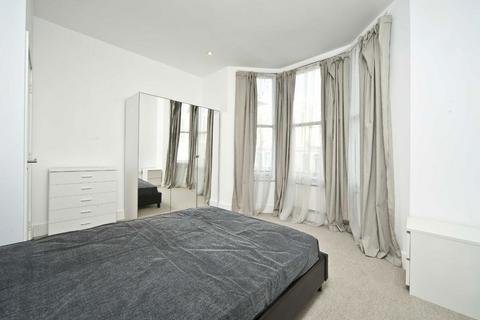 2 bedroom flat to rent, Harwood Road, Fulham SW6