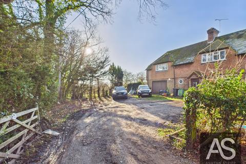 4 bedroom semi-detached house for sale, Northiam Road, Northiam, TN31