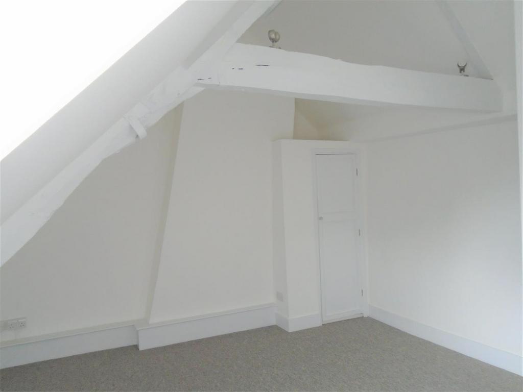 Bedroom 1.JPG