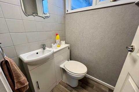 3 bedroom terraced house for sale, 18 Bakewell Close, Bloxwich, Walsall, WS3 3QH