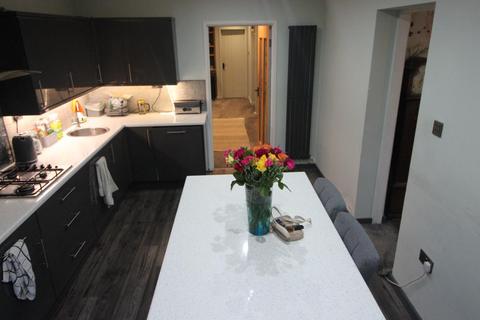 4 bedroom house to rent, The Grove, Christchurch