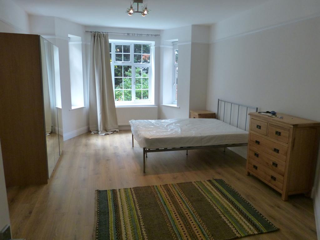 Very large room with a small reception own bathro