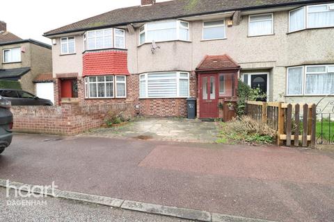 Marston Avenue, Dagenham