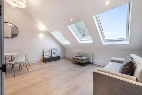 House to rent, Earlsfield Road, London, SW18