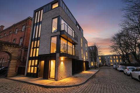 2 bedroom flat to rent, Bank Place, Salford, M3