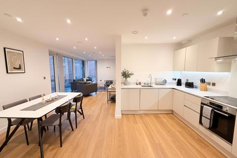 2 bedroom flat to rent, Bank Place, Salford, M3