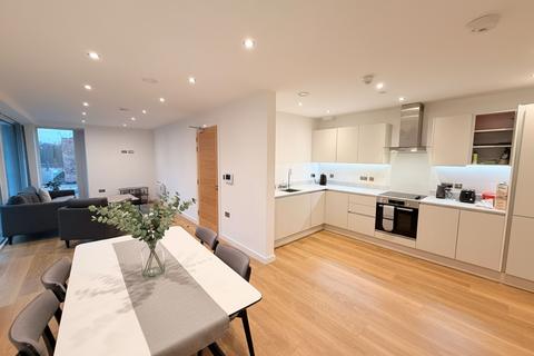 2 bedroom flat to rent, Bank Place, Salford, M3