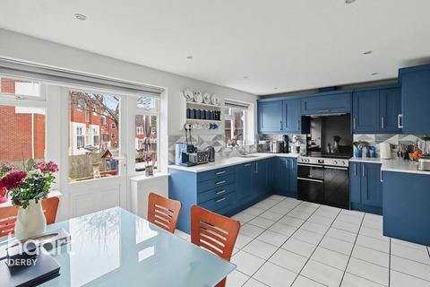 4 bedroom detached house for sale, Hayford Place, Derby