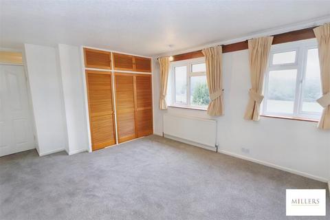 undefined, Lower Swaines, Epping