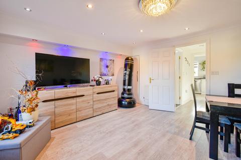 undefined, Martingale Chase, Newbury, Berkshire, RG14