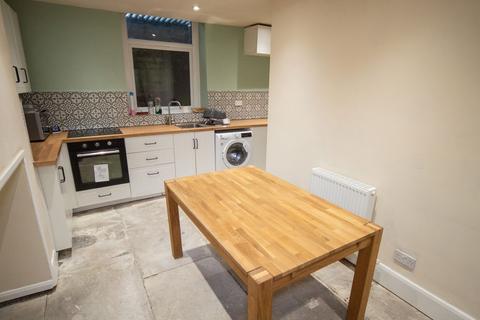2 bedroom terraced house to rent, 6 Eldon Street, Halifax, HX3