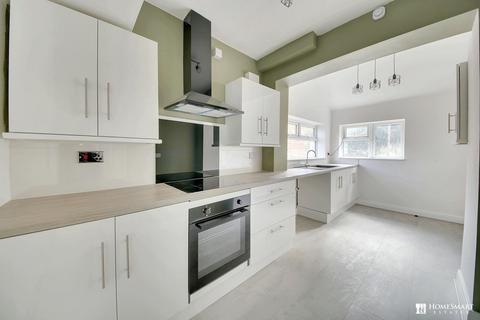3 bedroom detached house to rent, Halton Road, Runcorn, WA7