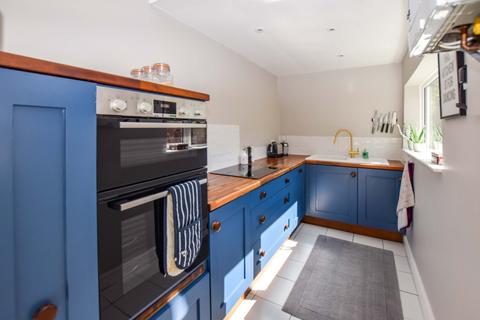 3 bedroom terraced house to rent, Stamford Park Road, Hale, Altrincham, Cheshire, WA15
