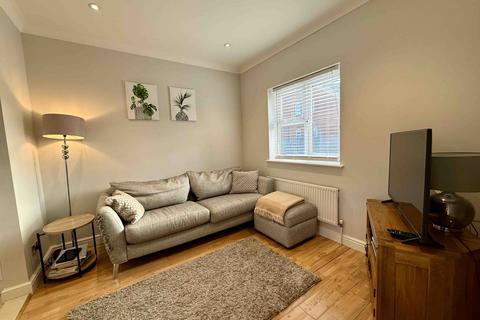 4 bedroom detached house for sale, Valley Walk, Felixstowe, IP11