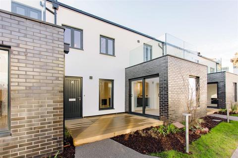 undefined, Fonthill Mews, Finsbury Park