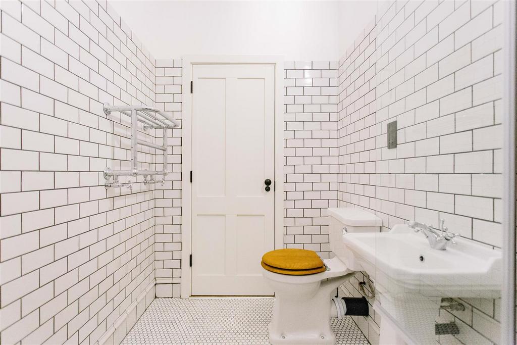 MB number 4 fonthill mews 19.jpg