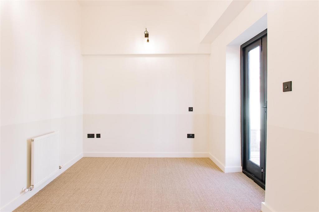MB number 4 fonthill mews 32.jpg