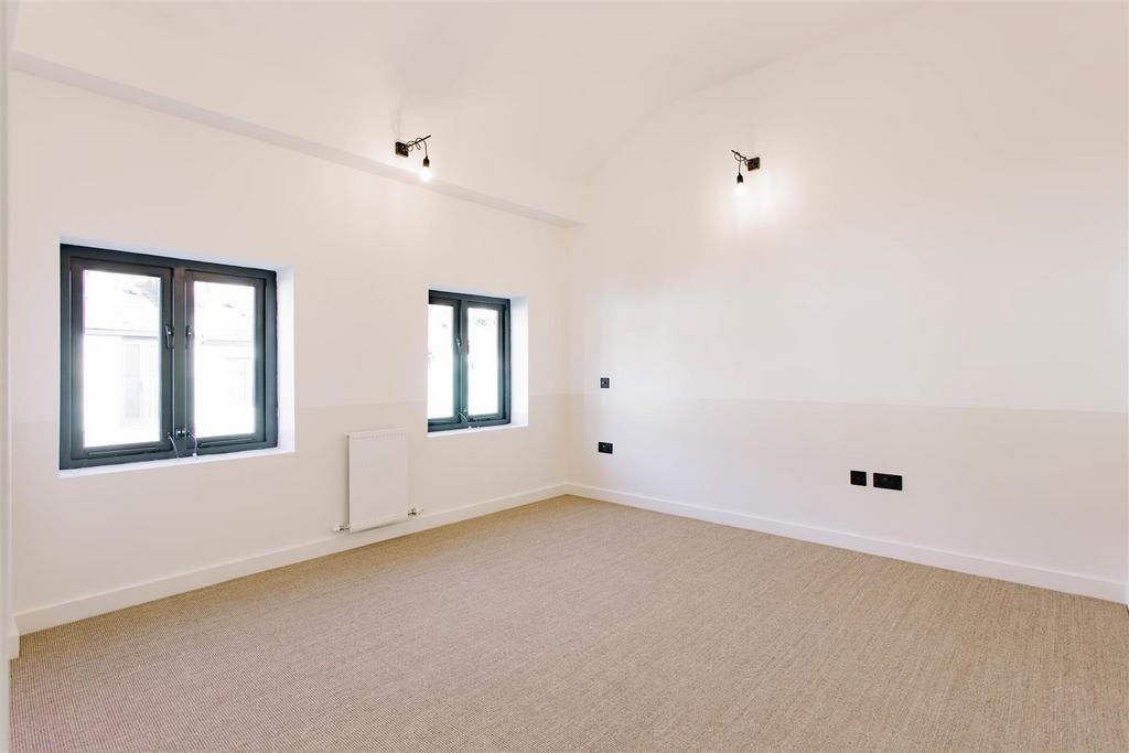 MB number 4 fonthill mews 36.jpg