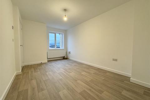 undefined, Cliffe Hill View, Skelmanthorpe, HD8 9ZD