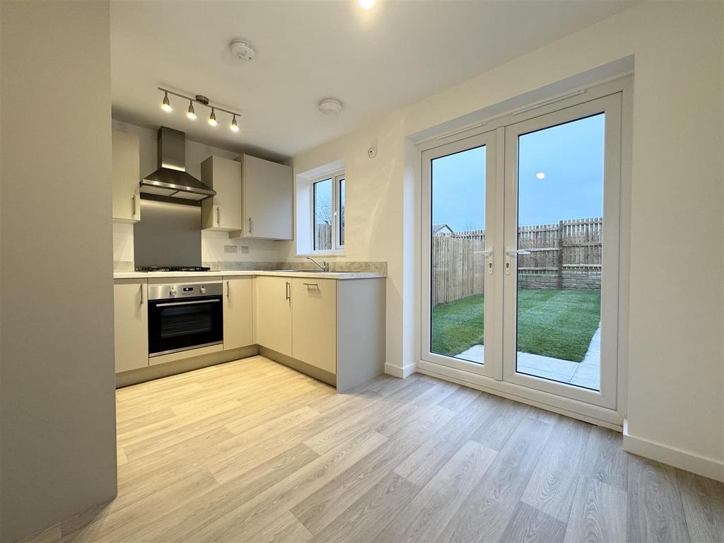 Dining kitchen