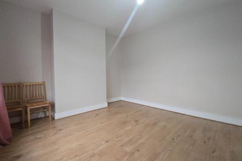 3 bedroom terraced house to rent, Greenway, Kenton, Harrow