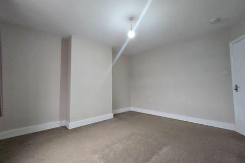 3 bedroom terraced house to rent, Greenway, Kenton, Harrow